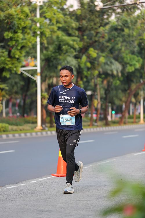 Race photo from KEMLU RUN 2025
