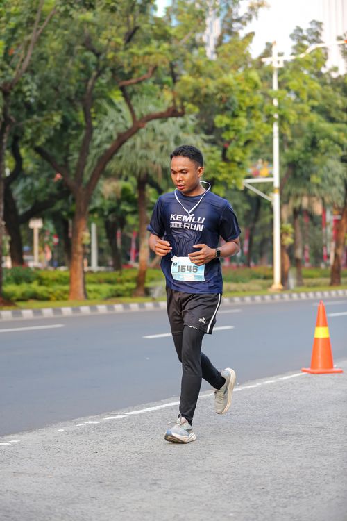 Race photo from KEMLU RUN 2025