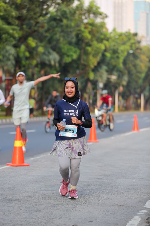Race photo from KEMLU RUN 2025