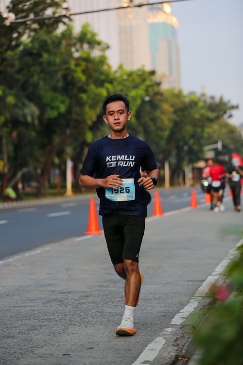 Race photo from KEMLU RUN 2025