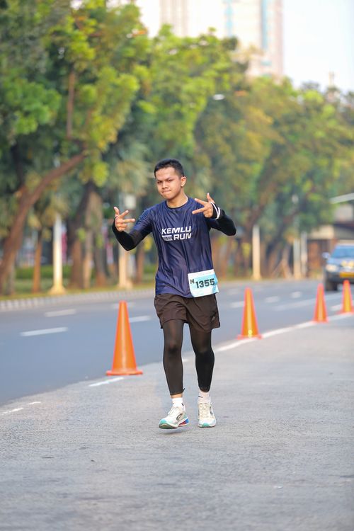 Race photo from KEMLU RUN 2025