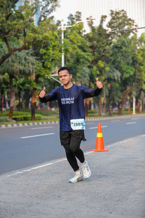 Race photo from KEMLU RUN 2025