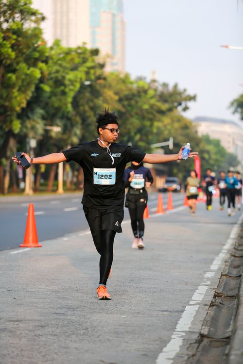 Race photo from KEMLU RUN 2025