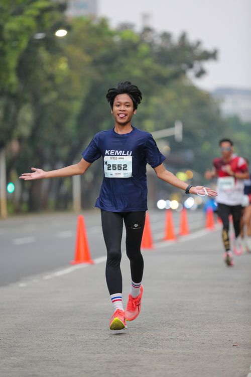 Race photo from KEMLU RUN 2025