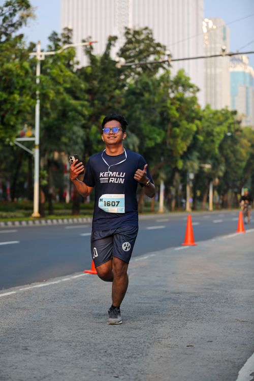 Race photo from KEMLU RUN 2025
