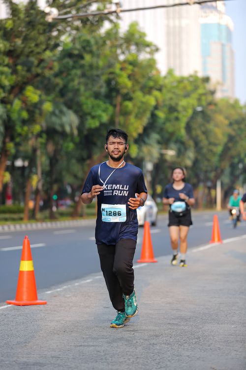 Race photo from KEMLU RUN 2025