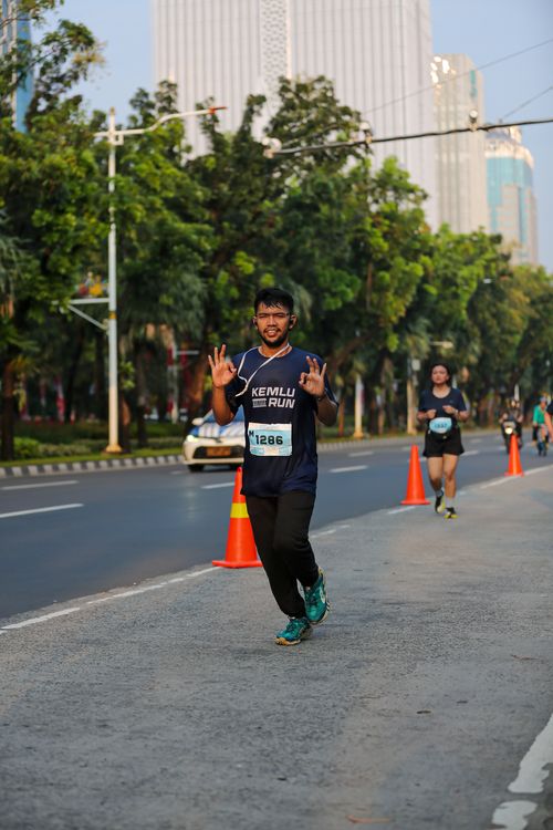 Race photo from KEMLU RUN 2025