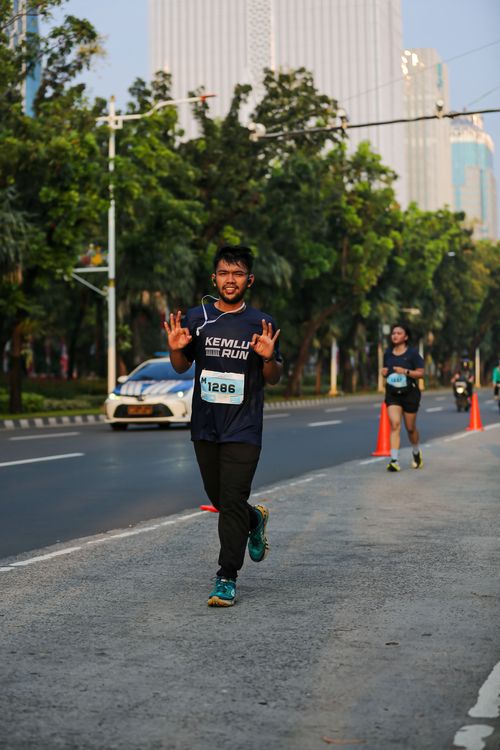 Race photo from KEMLU RUN 2025