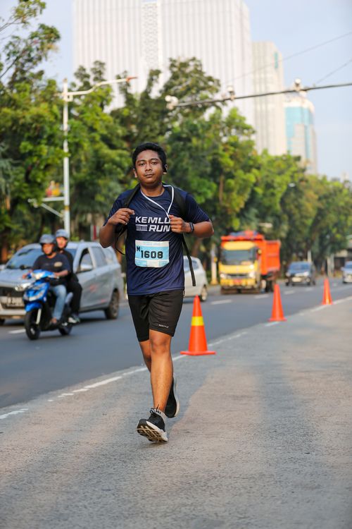 Race photo from KEMLU RUN 2025