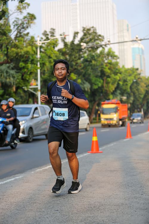 Race photo from KEMLU RUN 2025