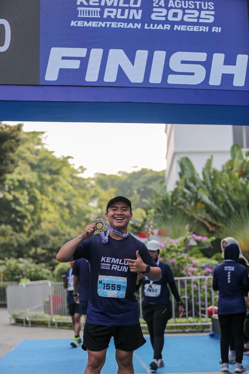Race photo from KEMLU RUN 2025