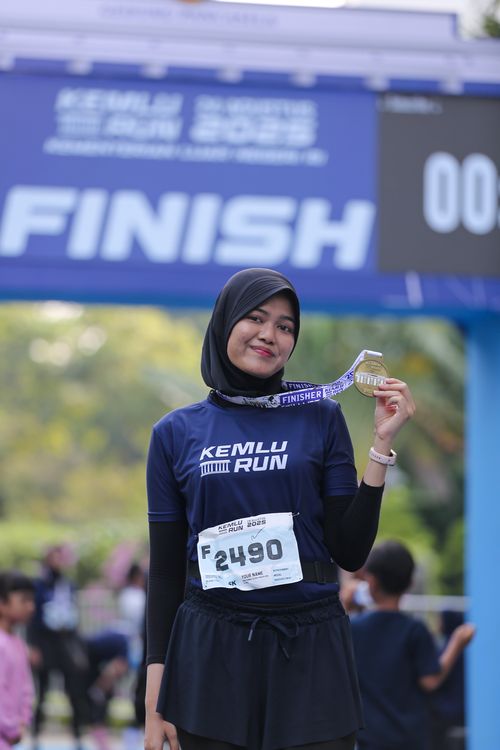 Race photo from KEMLU RUN 2025