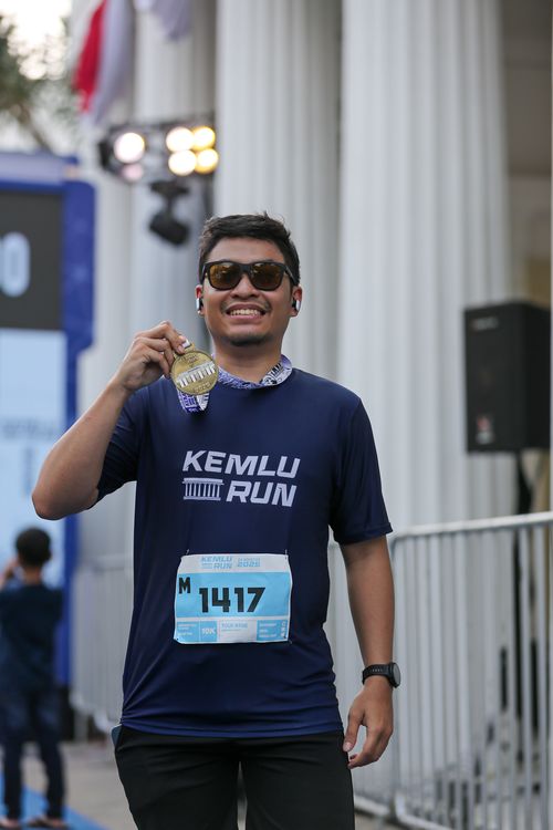 Race photo from KEMLU RUN 2025