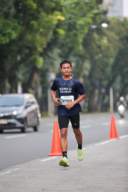 Race photo from KEMLU RUN 2025