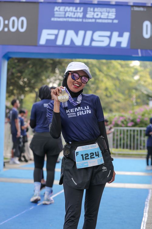 Race photo from KEMLU RUN 2025