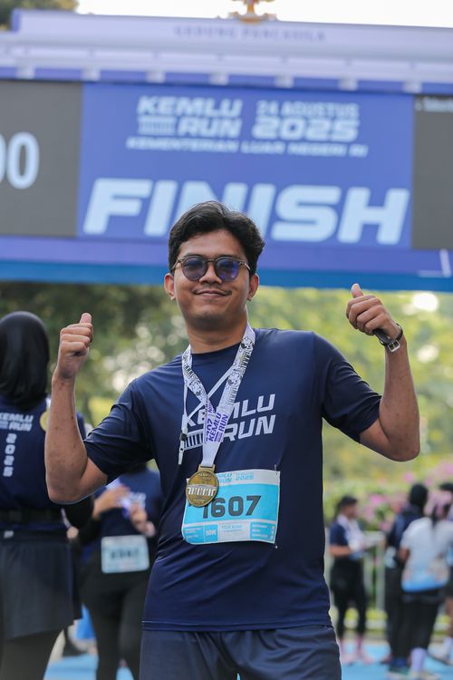 Race photo from KEMLU RUN 2025