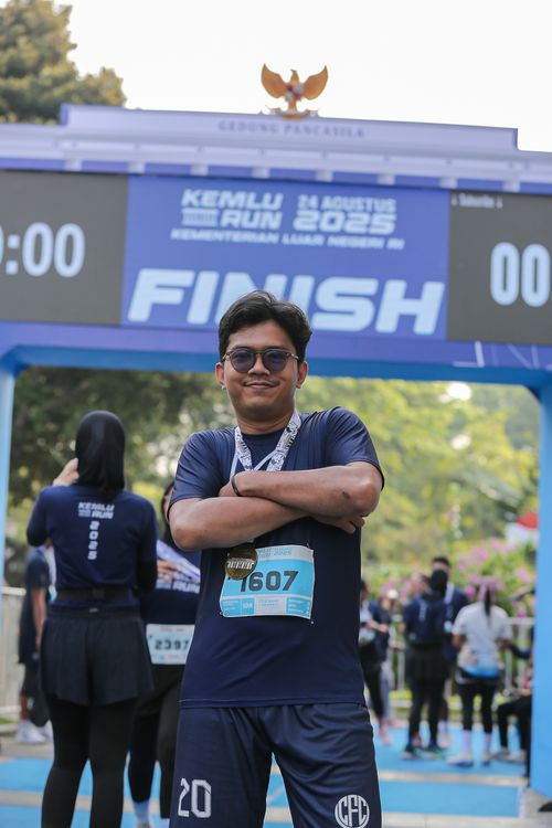 Race photo from KEMLU RUN 2025