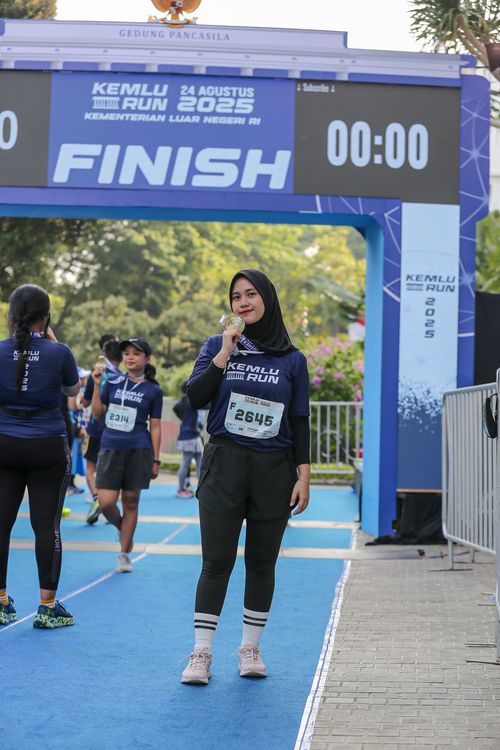 Race photo from KEMLU RUN 2025