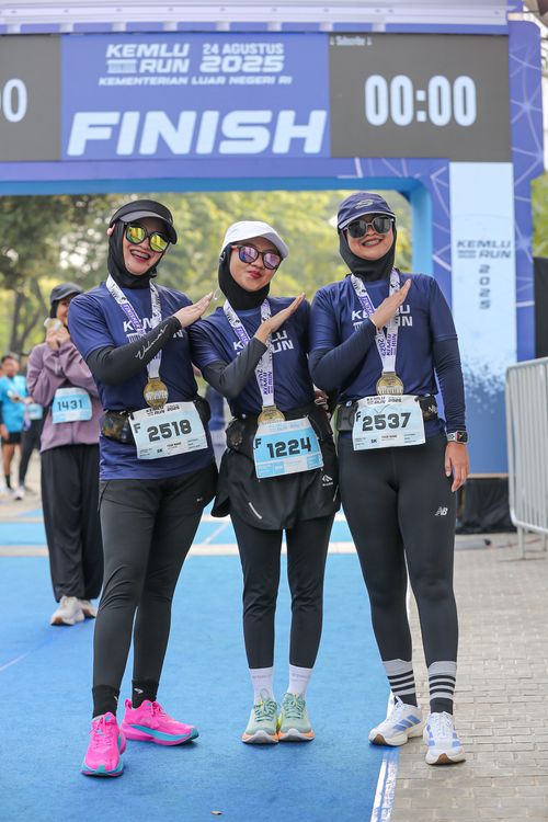 Race photo from KEMLU RUN 2025