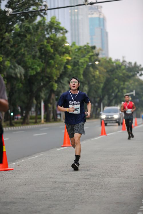 Race photo from KEMLU RUN 2025