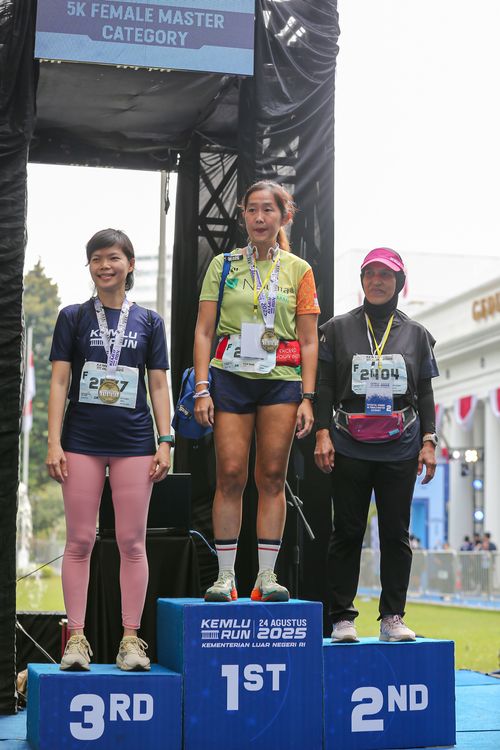 Race photo from KEMLU RUN 2025