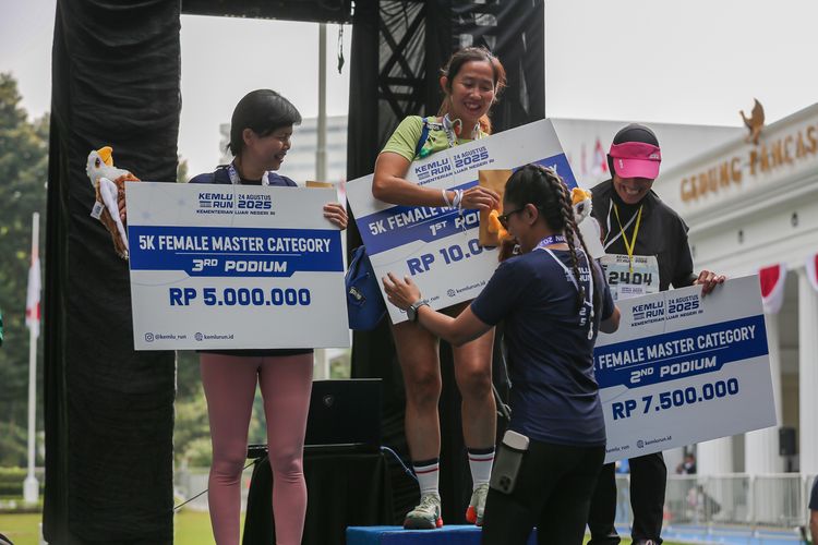 Race photo from KEMLU RUN 2025