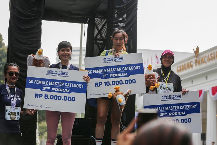 Race photo from KEMLU RUN 2025