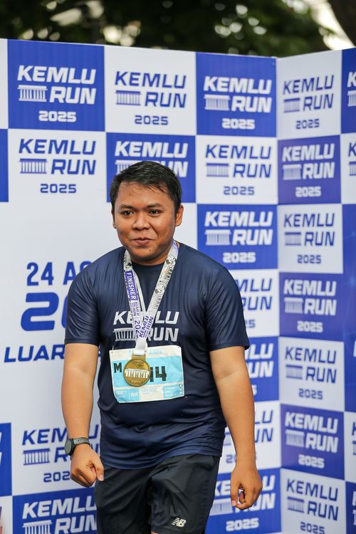 Race photo from KEMLU RUN 2025