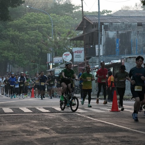 Race photo from Yumaju Berlebarun Besama ASICS