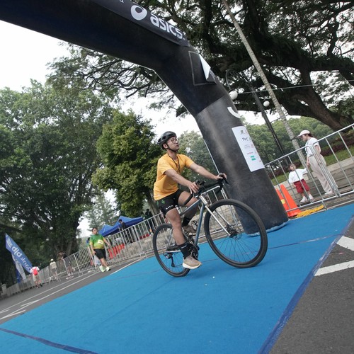 Race photo from Yumaju Berlebarun Besama ASICS