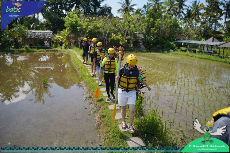Race photo from Telin Batic 2024 Photo Search