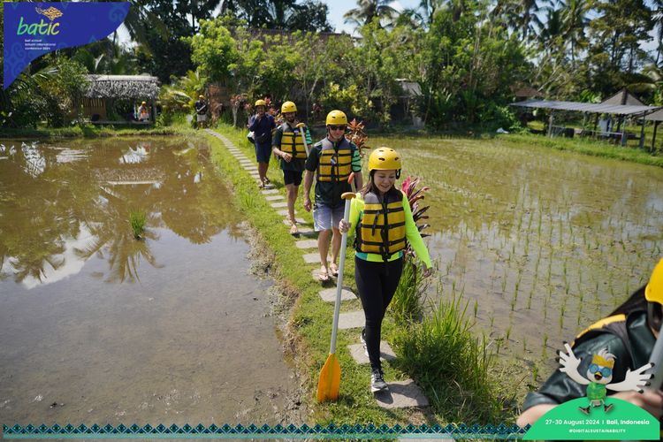 Race photo from Telin Batic 2024 Photo Search
