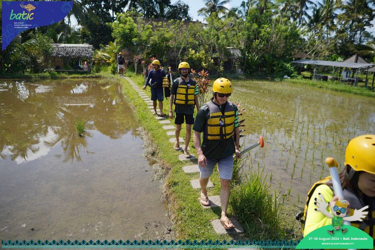 Race photo from Telin Batic 2024 Photo Search