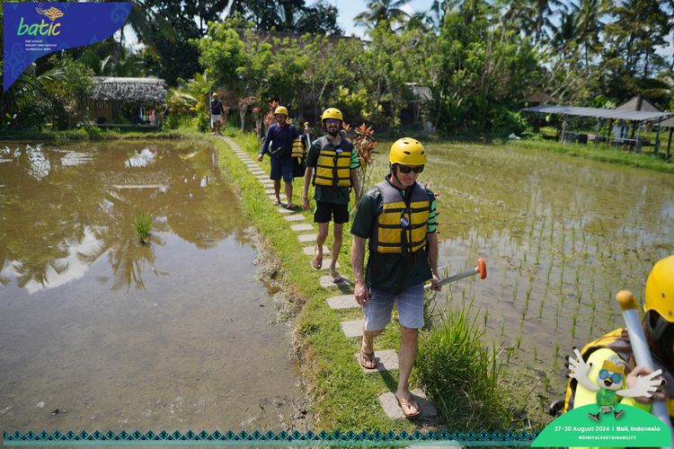 Race photo from Telin Batic 2024 Photo Search