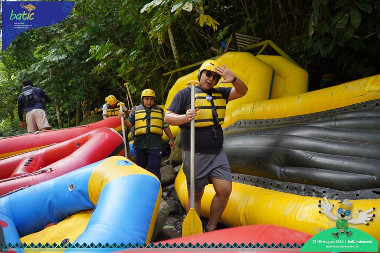 Race photo from Telin Batic 2024 Photo Search