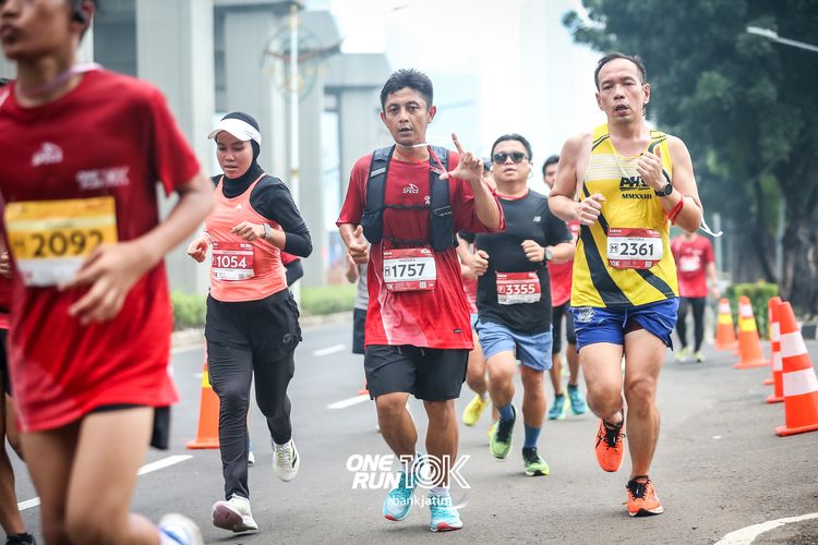 Race photo from ONE RUN 10 K