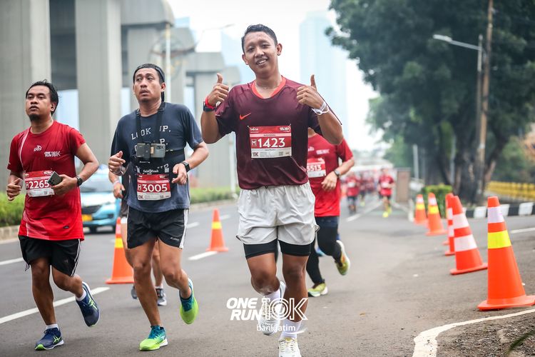 Race photo from ONE RUN 10 K