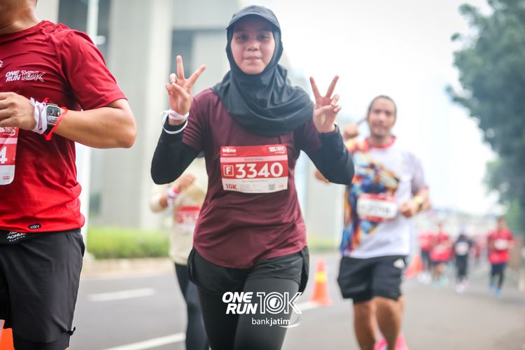 Race photo from ONE RUN 10 K