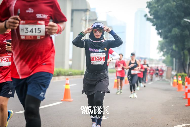 Race photo from ONE RUN 10 K