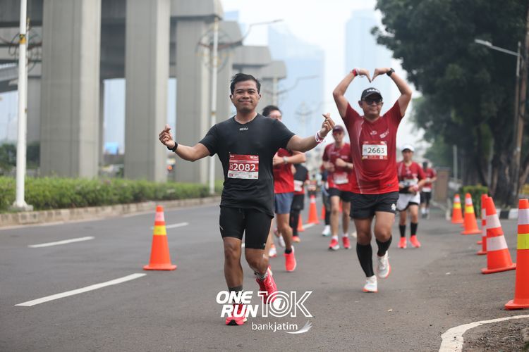 Race photo from ONE RUN 10 K