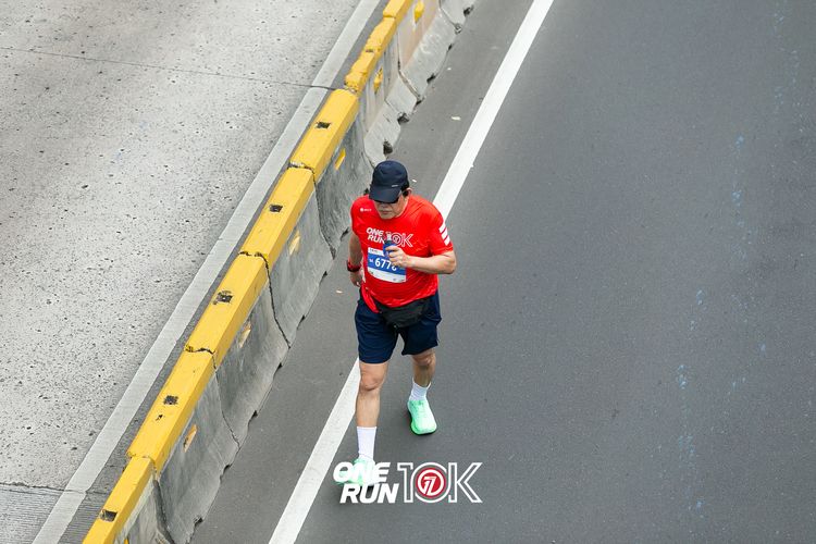 Race photo from ONE RUN 10K 2025