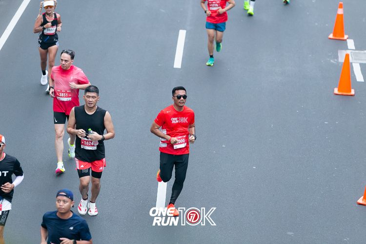 Race photo from ONE RUN 10K 2025