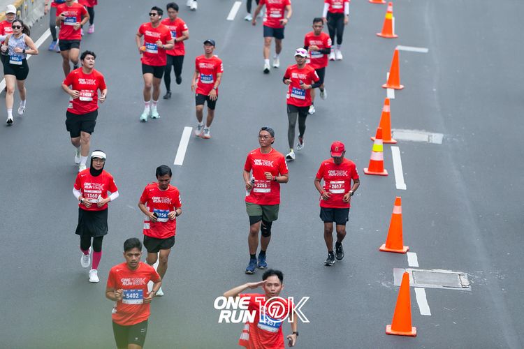 Race photo from ONE RUN 10K 2025