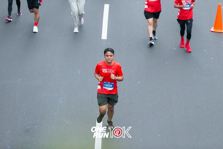 Race photo from ONE RUN 10K 2025