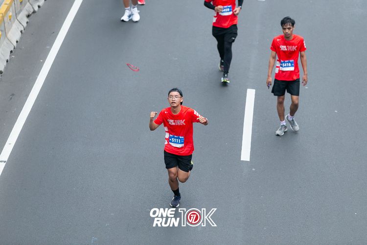 Race photo from ONE RUN 10K 2025