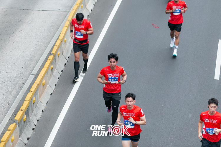 Race photo from ONE RUN 10K 2025