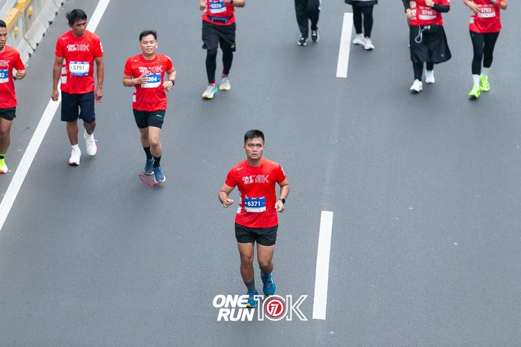 Race photo from ONE RUN 10K 2025