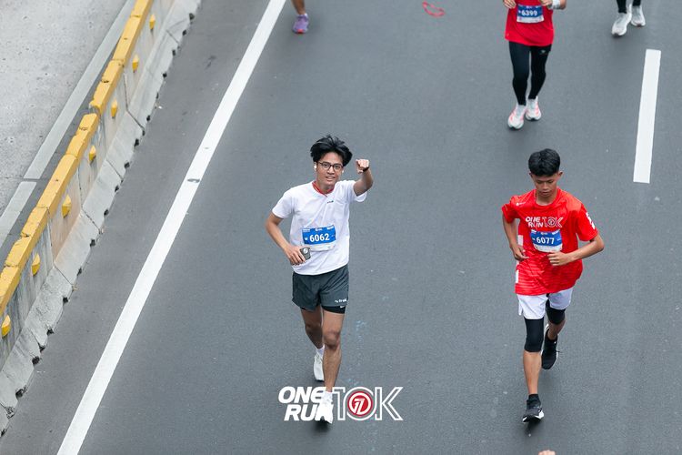 Race photo from ONE RUN 10K 2025