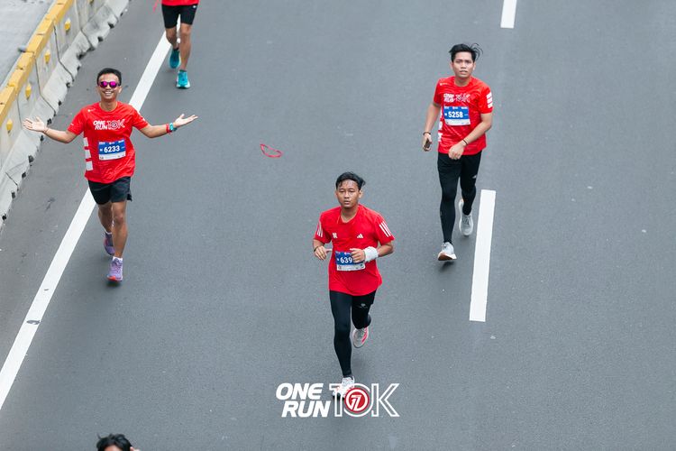Race photo from ONE RUN 10K 2025
