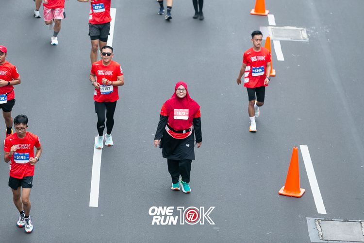 Race photo from ONE RUN 10K 2025